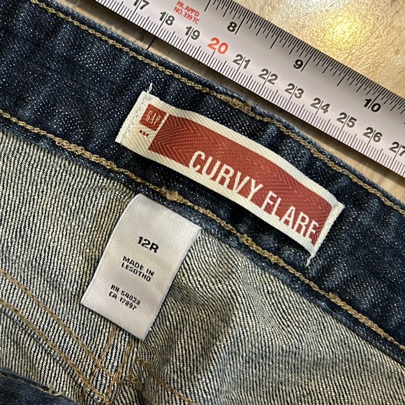 Ladies Gap Jeans Curvy Flare Dark Ink Wash. - Picture 6 of 11